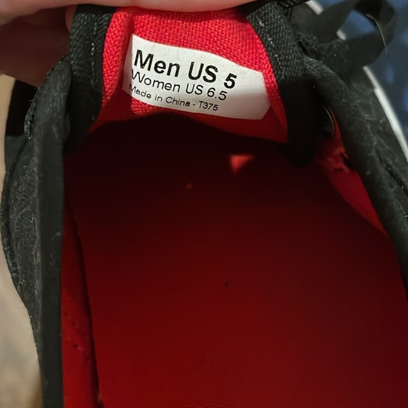 Hello Kitty Vans size 6.5 - Picture 4 of 5